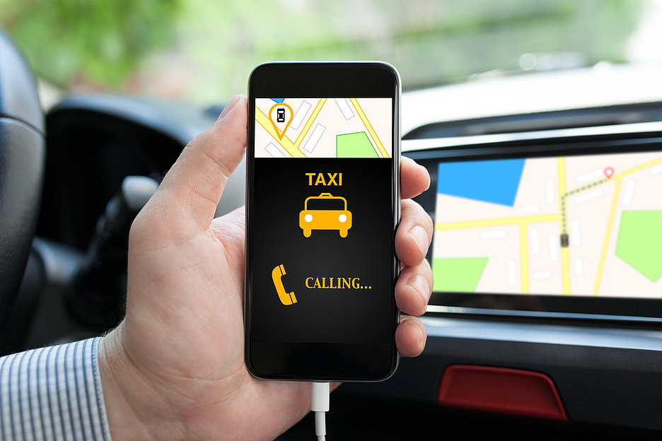 Роскачество назвало самые безопасные приложения для заказа такси