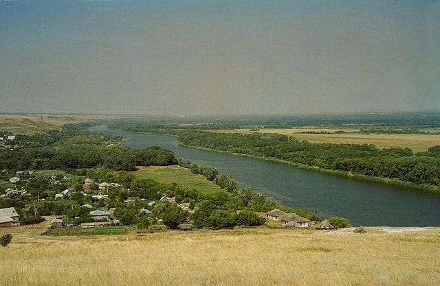 Река Дон летом