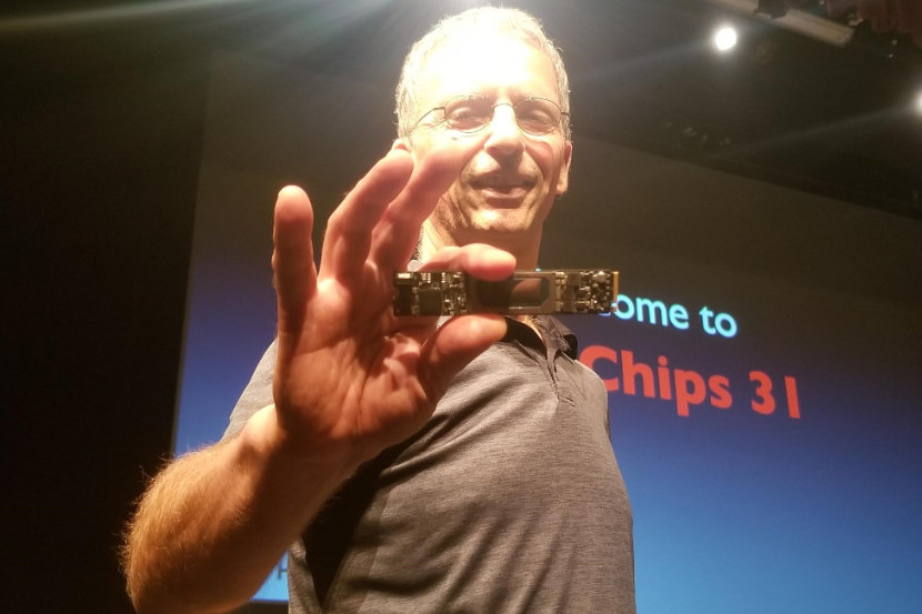 Intel выпустила чип с искусственным интеллектом