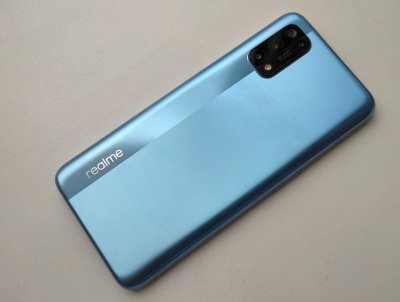 realme 7 Pro: мидл-флагман