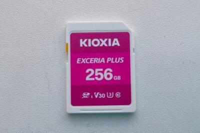 Kioxia Exceria Plus SDXC UHS-I 256 Гбайт: в помощь режиссеру, фотографу и кинооператору